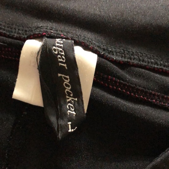 Sugar pocket shorts with side pockets - Picture 3 of 3